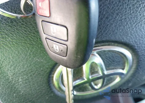 2016 Toyota Tacoma Sr5 V6 z USA, uszkodzony, nr VIN 5TFCZ5ANXGX011194